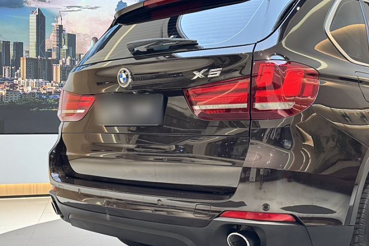 Used BMW X5 2016 xDrive35i Base Model Middle East Exterior 2