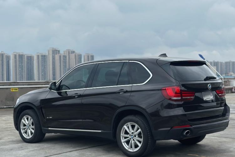 Used BMW X5 2016 xDrive35i Base Model Middle East Exterior 3