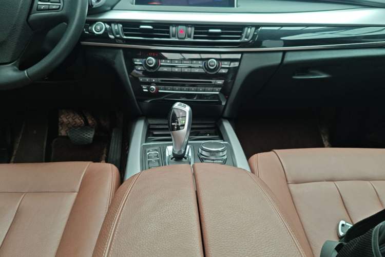Used BMW X5 2016 xDrive35i Base Model Middle East Gear Lever