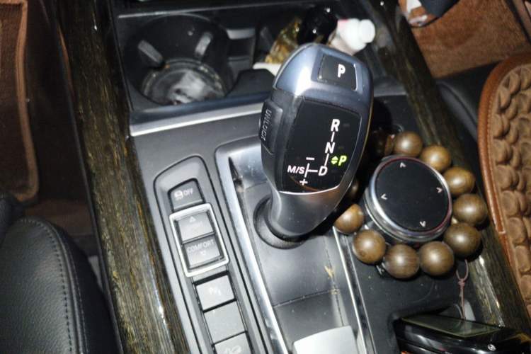 Used BMW X5  Gear Lever