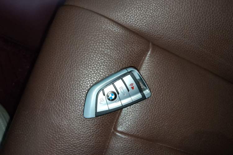 Used BMW X5 2016 xDrive35i Base Model Middle East Interior 1