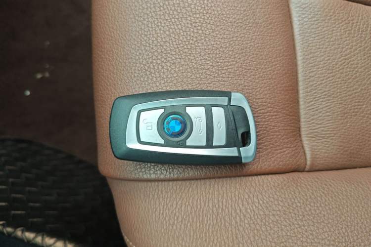 Used BMW X5 2016 xDrive35i Base Model Middle East Interior 1