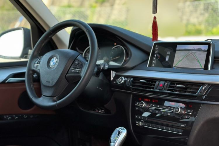 Used BMW X5 2016 xDrive35i Base Model Middle East Interior 7