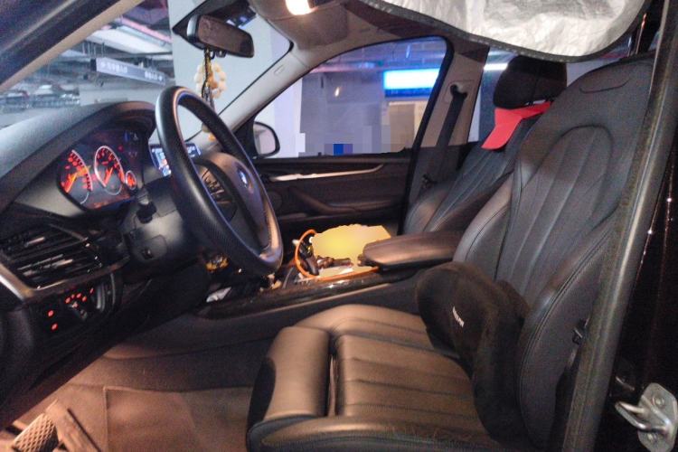 Used BMW X5  Left Front Seat