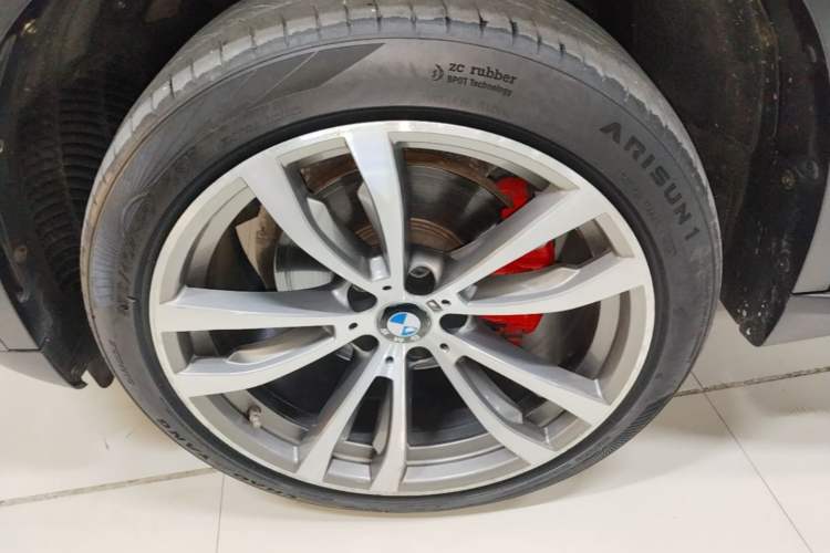 Used BMW X5 2016 xDrive35i parallel import Left Front Wheel Hub