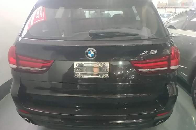 Used BMW X5 2016 xDrive35i parallel import Rear