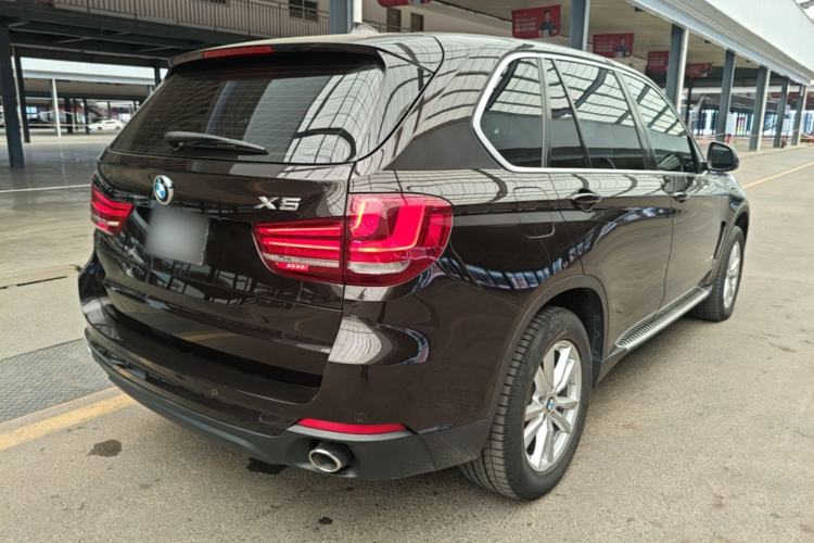 Used BMW X5 2016 xDrive35i Base Model Middle East Rear Right 45 Deg