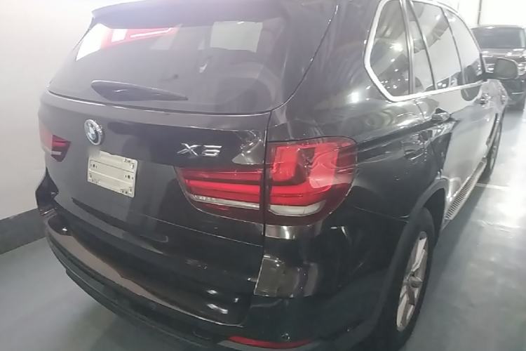 Used BMW X5 2016 xDrive35i parallel import Rear Right 45 Deg