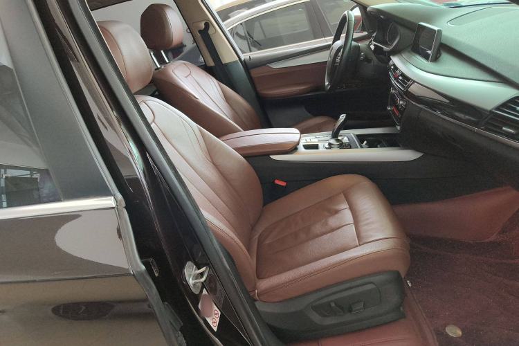 Used BMW X5 2016 xDrive35i Base Model Middle East Right Front Seat