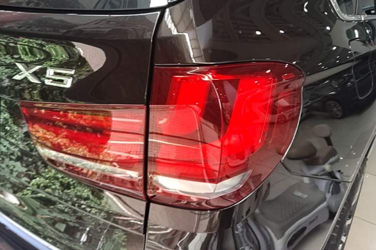 Used BMW X5 2016 xDrive35i parallel import Right Rear Taillight