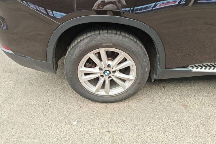 Used BMW X5 2016 xDrive35i Base Model Middle East Right Rear Wheel Hub