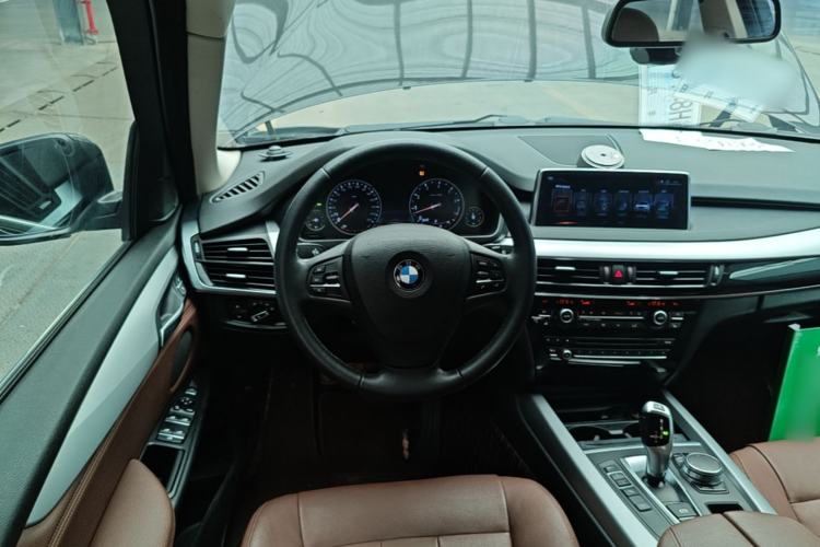 Used BMW X5 2016 xDrive35i Base Model Middle East Steering Wheel