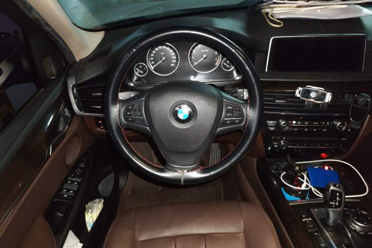 Used BMW X5  Steering Wheel