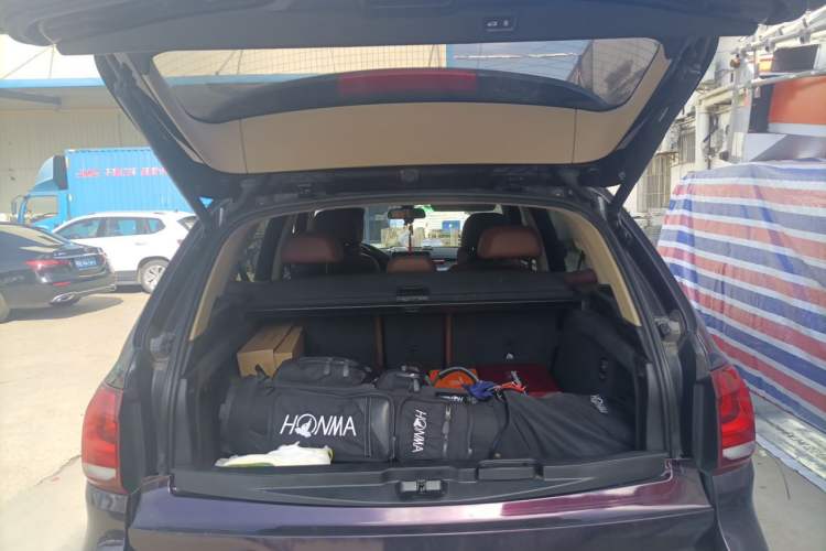 Used BMW X5  Trunk