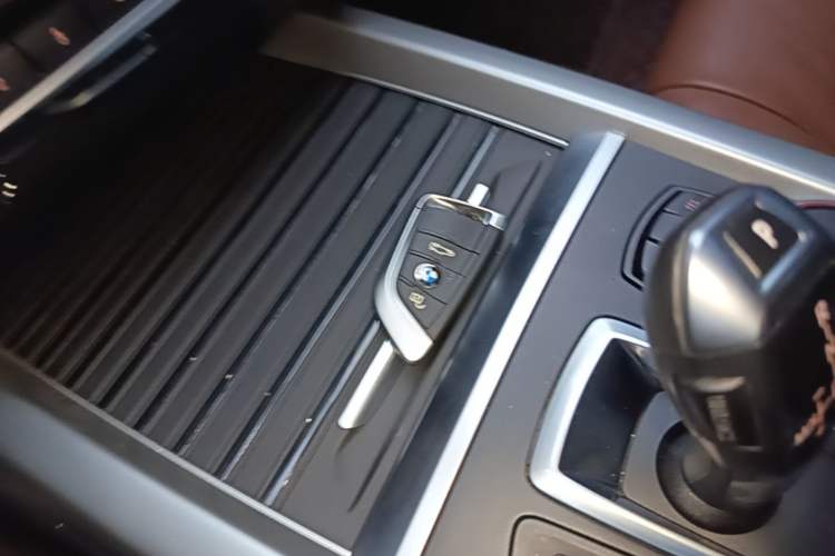Used BMW X5 2016 xDrive35i parallel import Vehicle Key