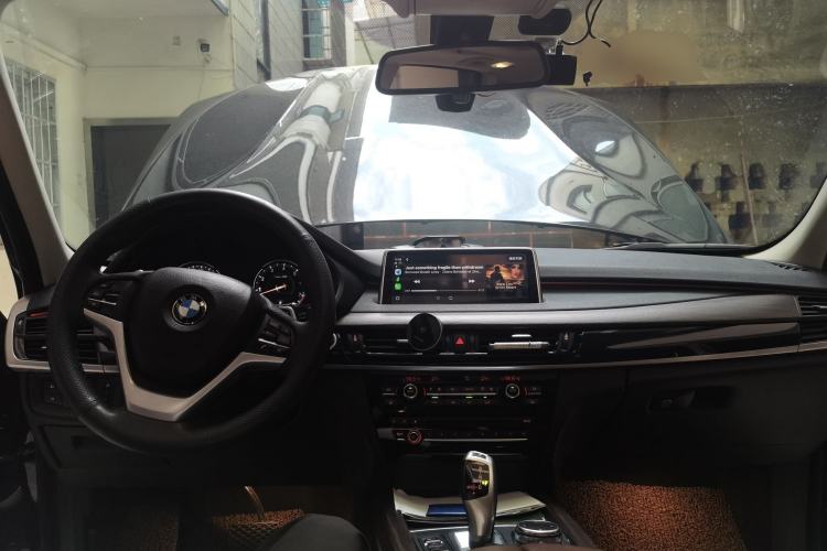 Used BMW X5  Center Console