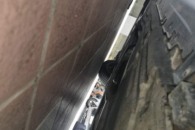 Used BMW X5  Chassis Rear Left