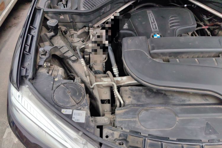 Used BMW X5  Engine Bay Right