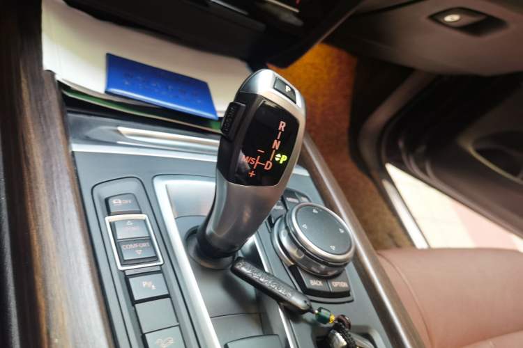Used BMW X5  Gear Lever