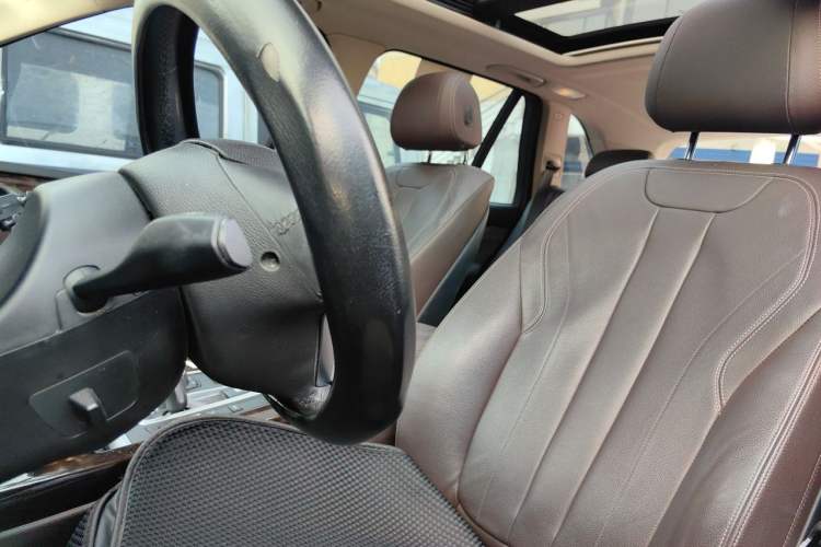 Used BMW X5  Left Front Seat
