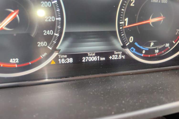 Used BMW X5  Odometer Close Up