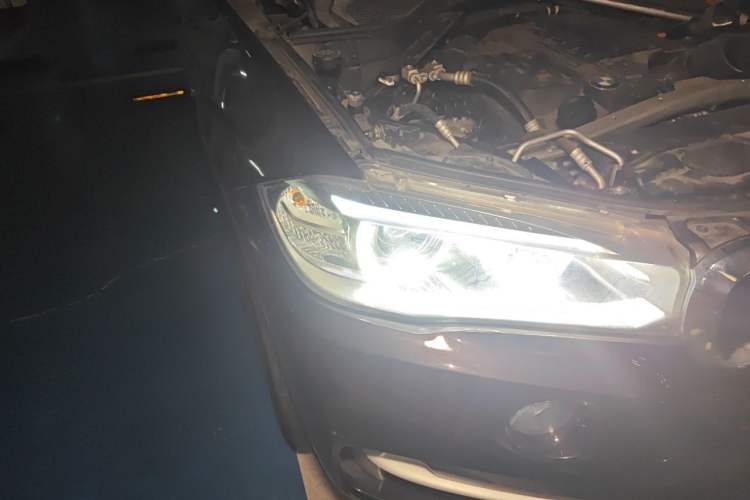 Used BMW X5  Right Front Headlight
