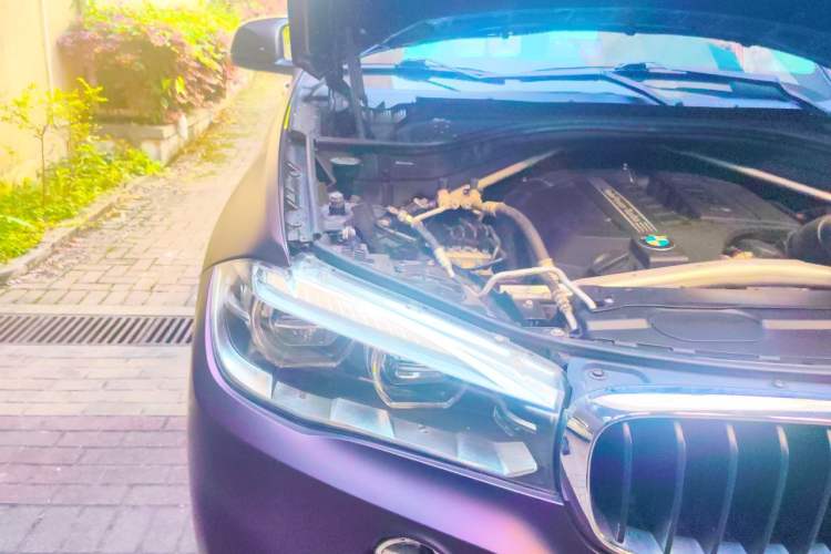 Used BMW X5  Engine Bay Right