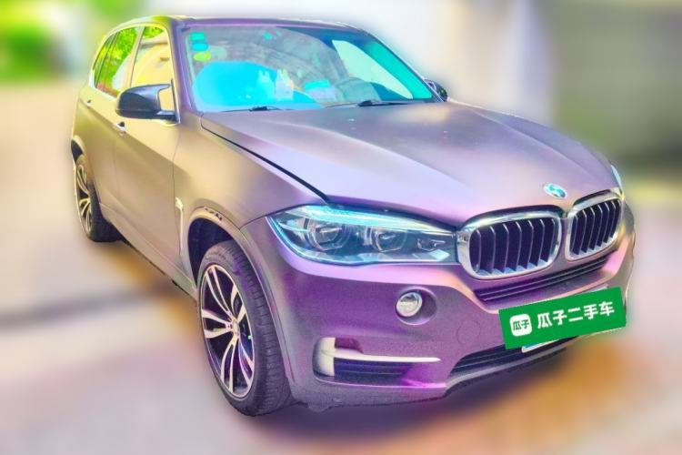 Used BMW X5  Front Right 45 Deg