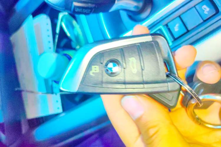 Used BMW X5  Vehicle Key