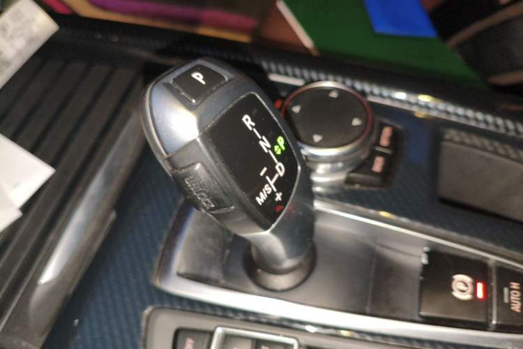 Used BMW X5  Gear Lever