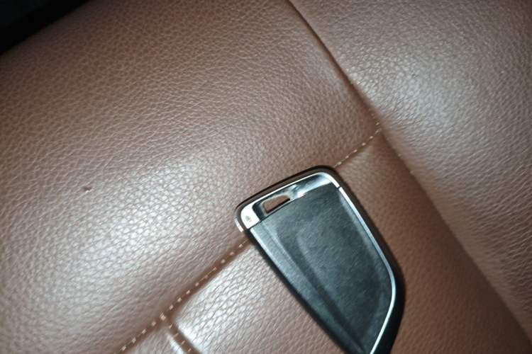 Used BMW X5  Vehicle Key