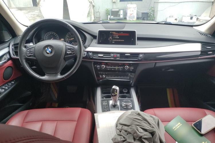 Used BMW X5  Center Console