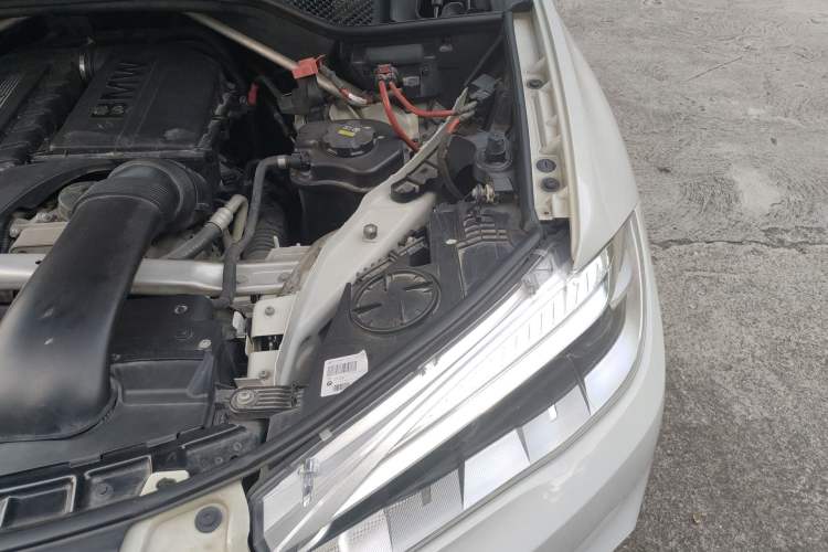 Used BMW X5  Engine Bay Left