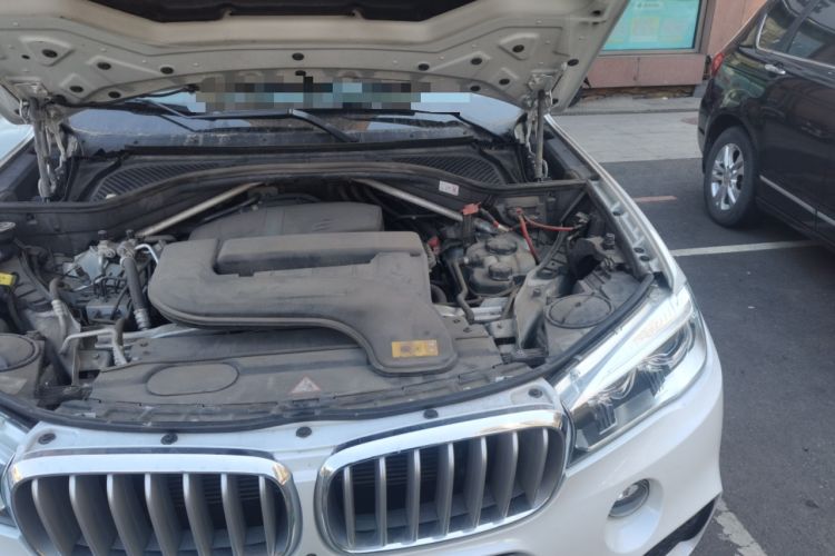Used BMW X5  Engine Bay Left