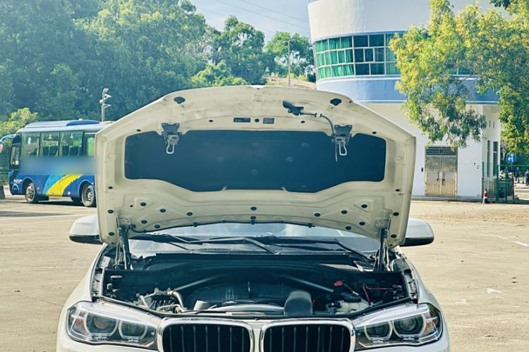 Used BMW X5 2016 xDrive35i parallel import Engine Bay