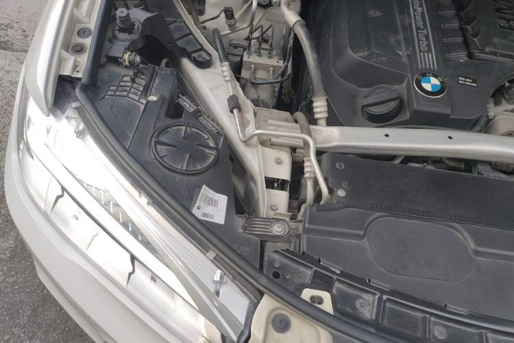 Used BMW X5  Engine Bay Right