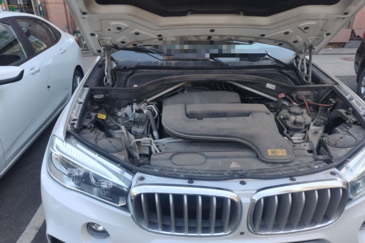 Used BMW X5  Engine Bay Right