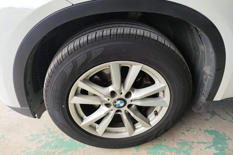 Used BMW X5 2016 xDrive35i parallel import Exterior 1
