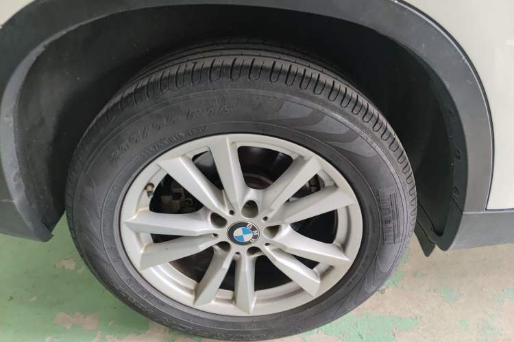Used BMW X5 2016 xDrive35i parallel import Exterior 2