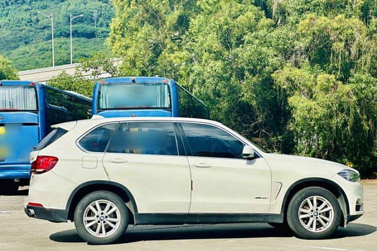 Used BMW X5 2016 xDrive35i parallel import Exterior 9