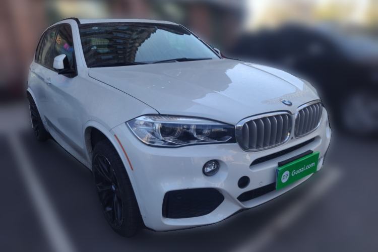 Used BMW X5  Front Right 45 Deg
