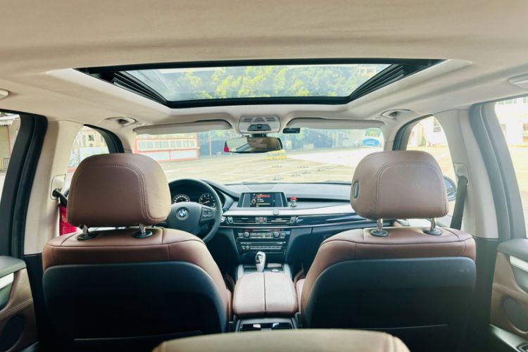 Used BMW X5 2016 xDrive35i parallel import Interior 4
