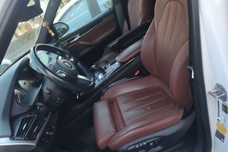 Used BMW X5  Left Front Seat