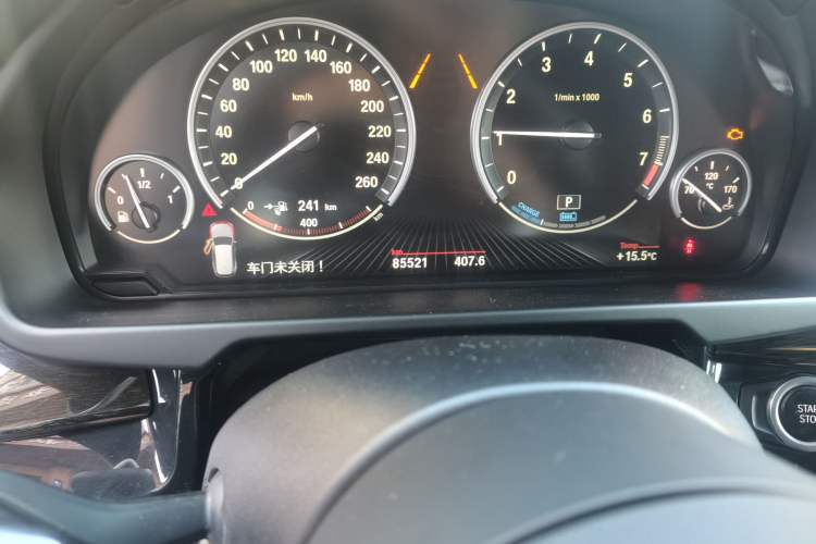 Used BMW X5  Odometer Close Up
