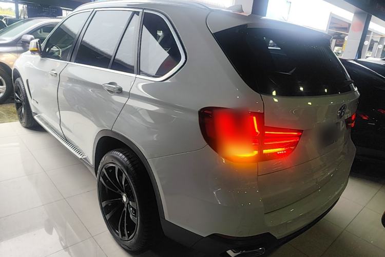 Used BMW X5 2016 xDrive35i parallel import Rear Left 45 Deg