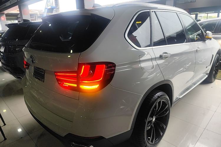 Used BMW X5 2016 xDrive35i parallel import Rear Right 45 Deg