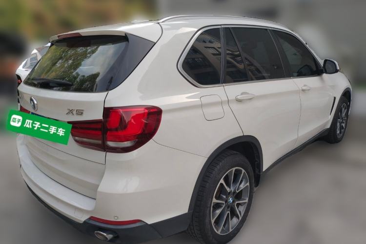 Used BMW X5  Rear Right 45 Deg