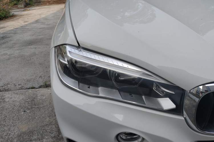 Used BMW X5  Right Front Headlight