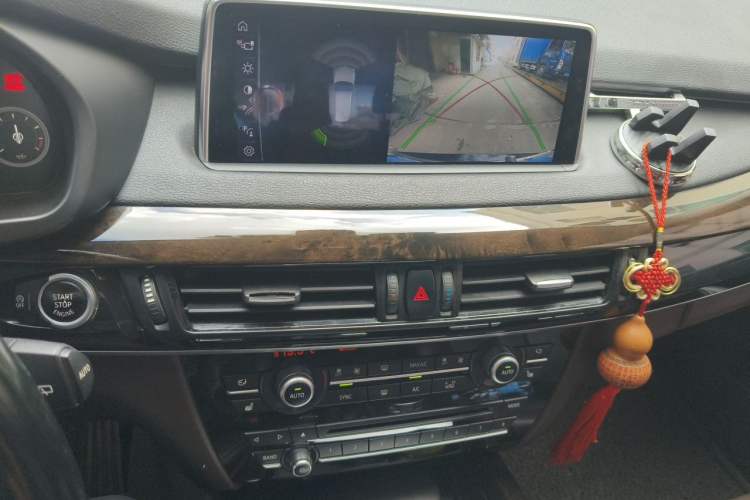 Used BMW X5 2017 xDrive28i Audio And AC Panel