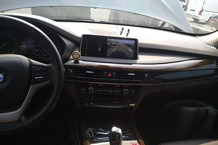 Used BMW X5 2017 xDrive28i Audio And AC Panel